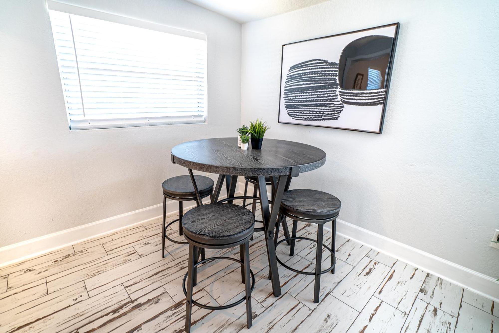 Chic & Stylish Central Location Tampa Exterior photo